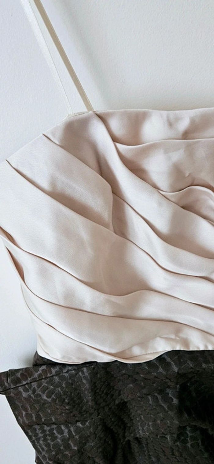 Robe Manoukian Taille 40 - photo numéro 4