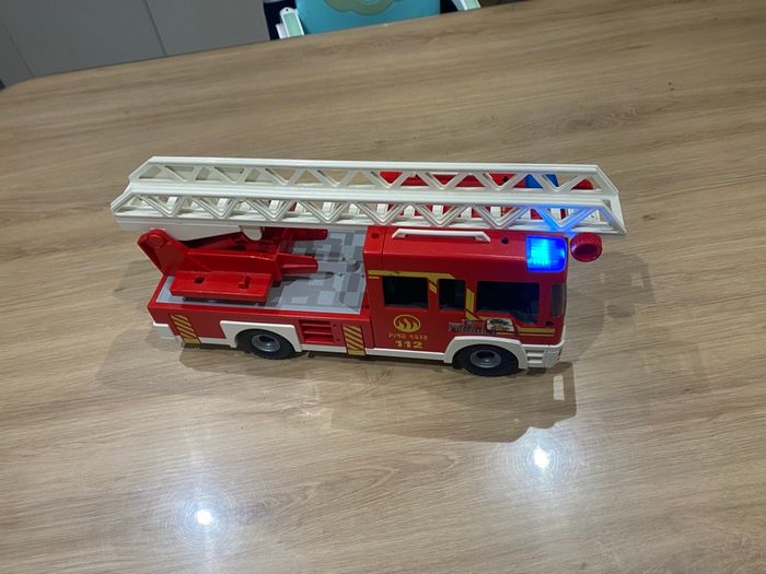 Camion de pompier Playmobil - photo numéro 2