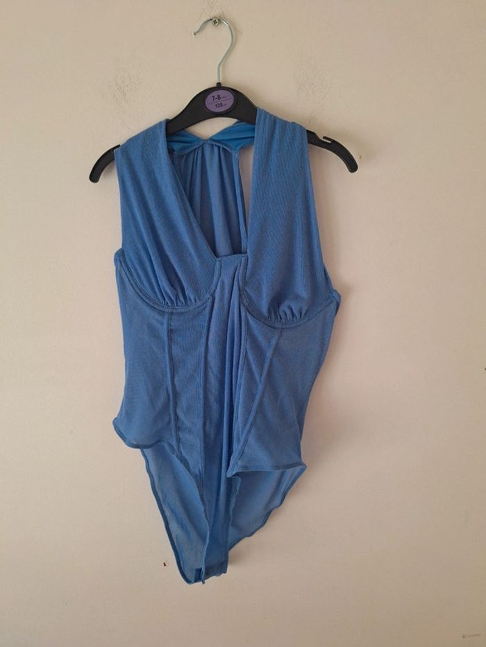 Bodies bleu
