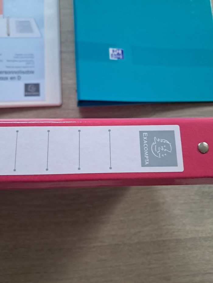 Lot de 8 classeurs neufs (souples, rigides et à leviers) - photo numéro 9
