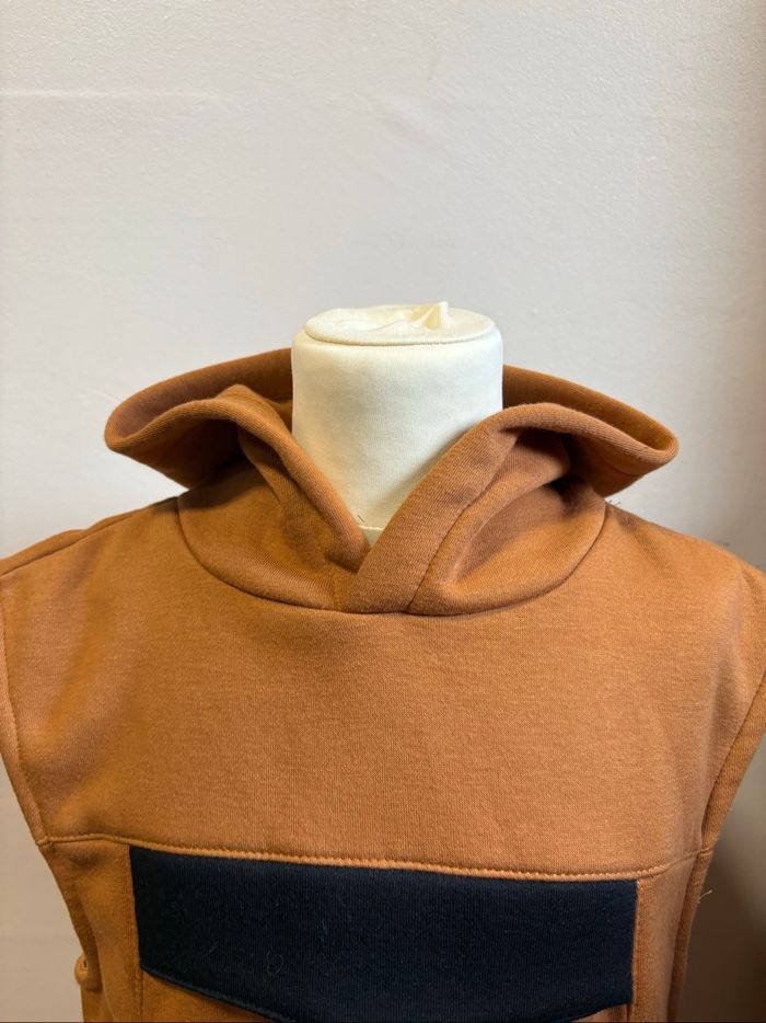 Pull sans manche garçon taille 122/128 - photo numéro 2