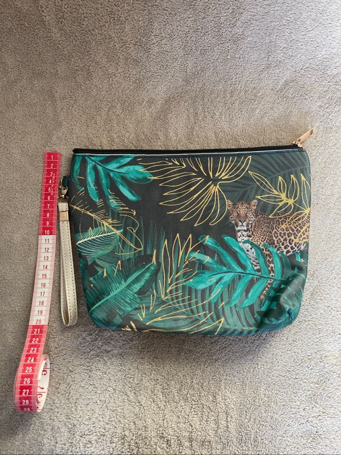Trousse maquillage - photo numéro 5