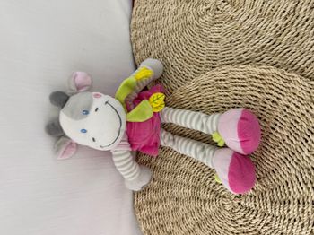 Doudou vache robe rose gris rayé foulard vert poussin NICOTOY