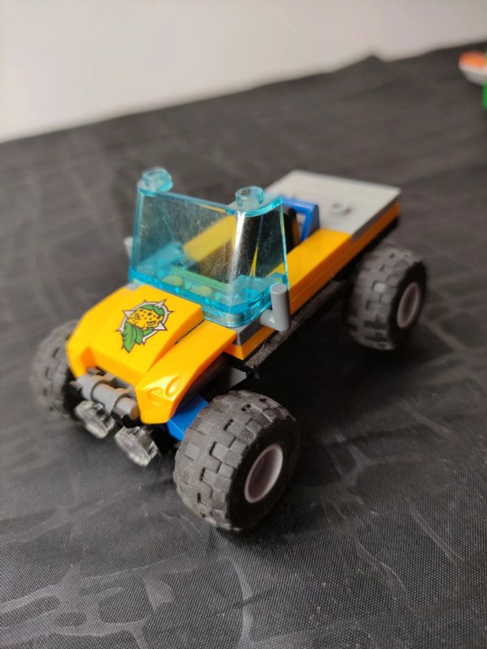 Petit buggy LEGO