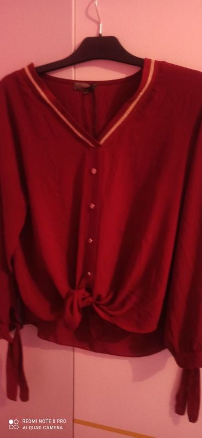 Chemise col v