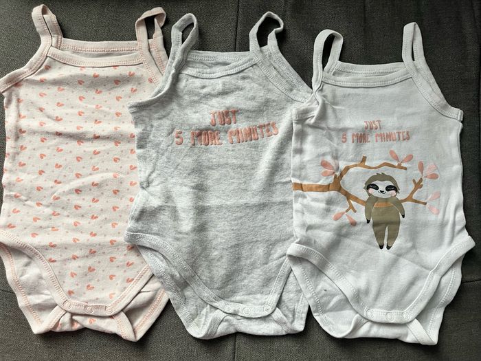 Bodys fines bretelles 6 mois