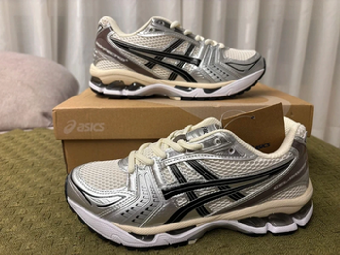 Asics Kayano 14 Taille 38