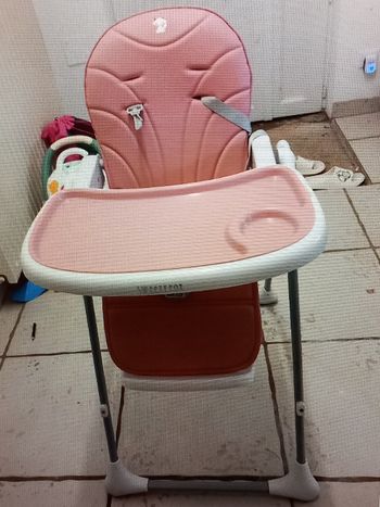 Chaise haute bébé