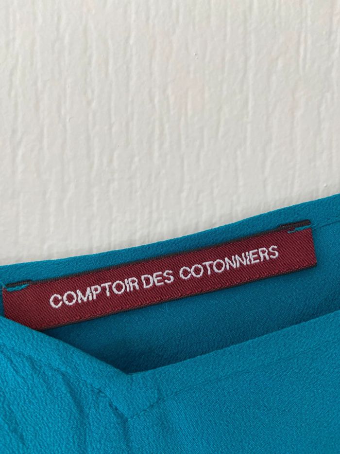 Top neuf fines bretelles en soie bleu turquoise/vert Comptoir des Cotonniers taille 42 - photo numéro 3