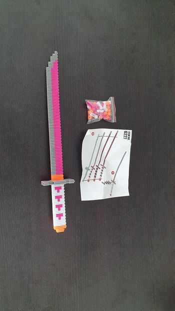 Épée à construire