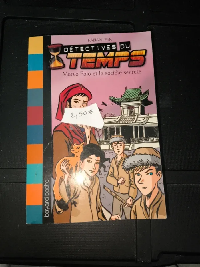 Livre détective du temps
