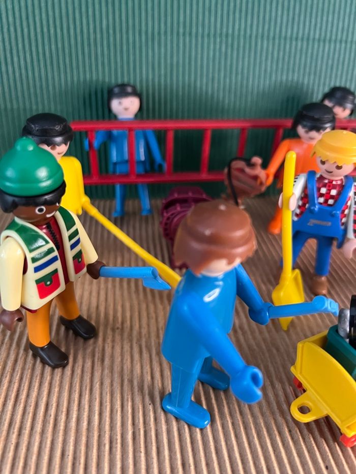 Lot de Playmobil + accessoires