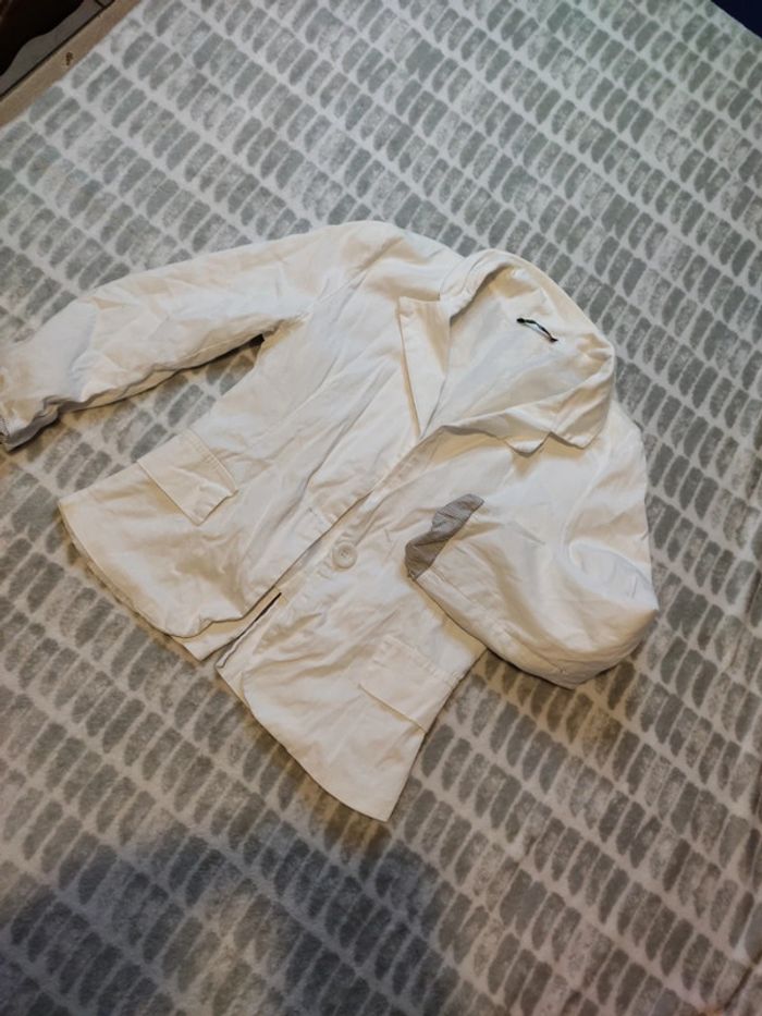 Veste courte Blanche cintrée noeud au dos fendu taille 36 - photo numéro 2