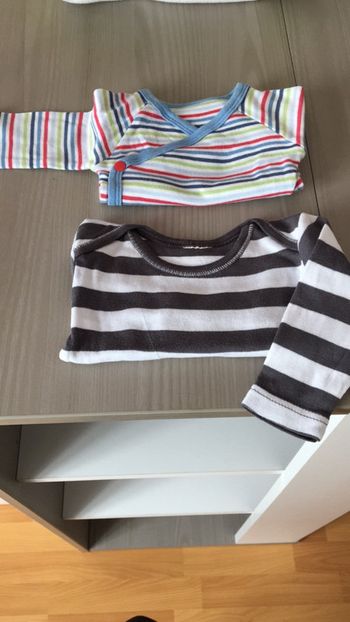 Lot de deux bodies manches longues