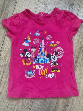 T shirt rose fushia Disneyland 24 mois neuf fille