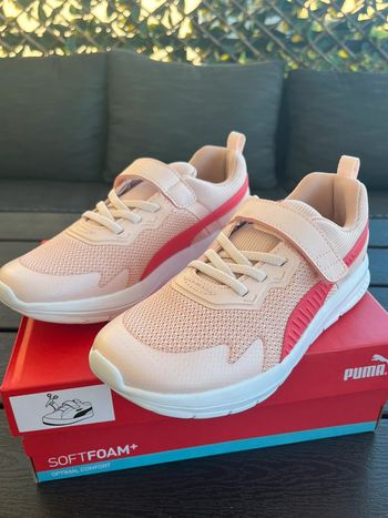 Baskets , Puma , Enfants , Roses , Neuves , Taille 35