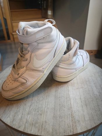 Chaussure montante Nike T35 fille