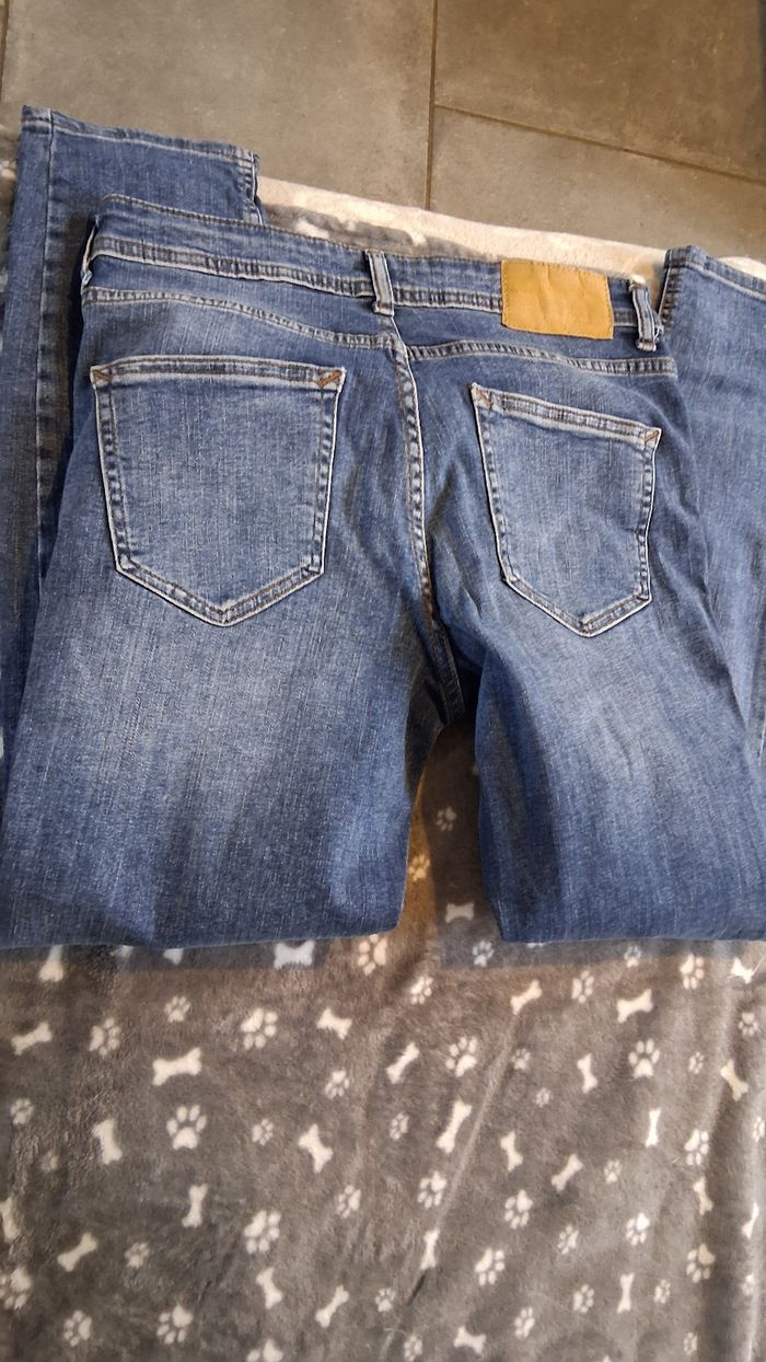 Jean bleu - photo numéro 2