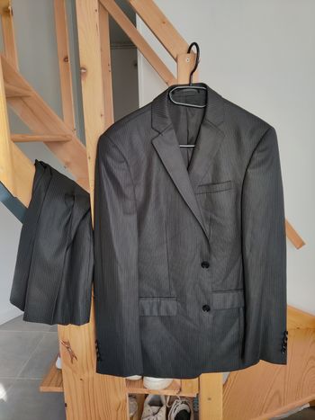 Costume costard veste + pantalon noir rayures fines 