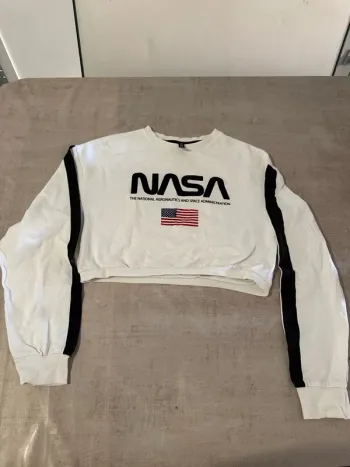 Pull femme NASA
