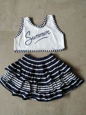 ensemble jupe et top marine et blanc 2 ans Clayeux