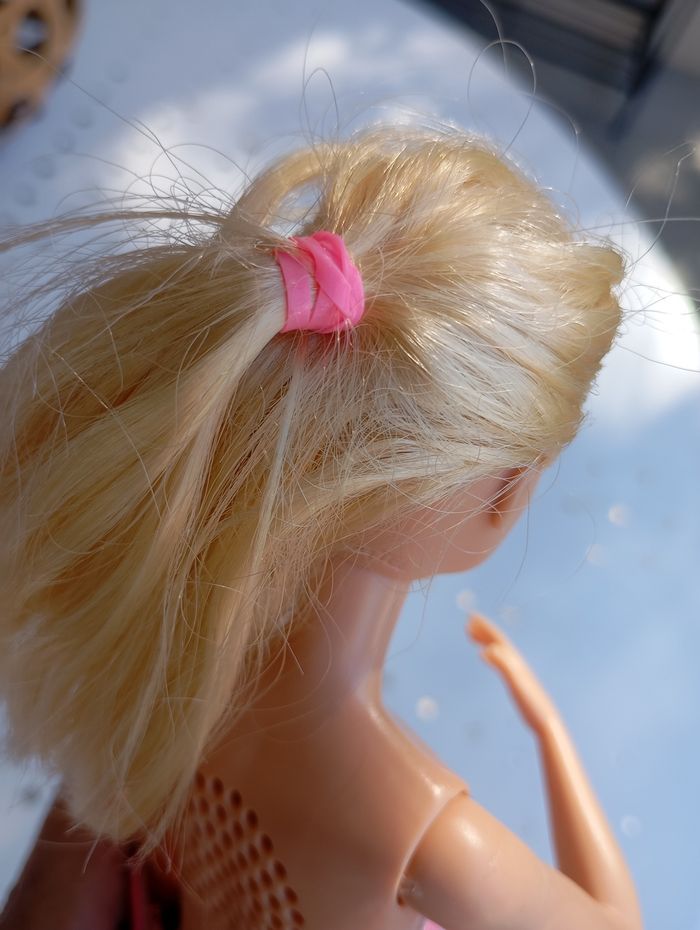 Barbie chanteuse et guitariste - photo numéro 10