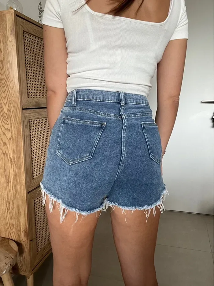 Short en jean bleu taille haute - photo numéro 3