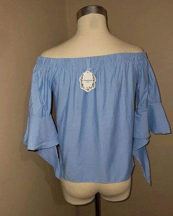 Blouse épaule nue neuve 38