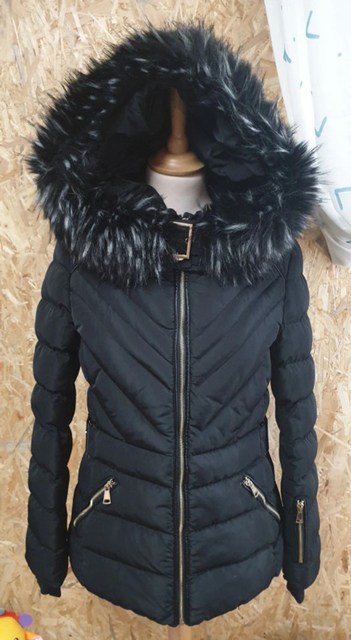 Manteau doudoune capuche fausse fourrure Taille S