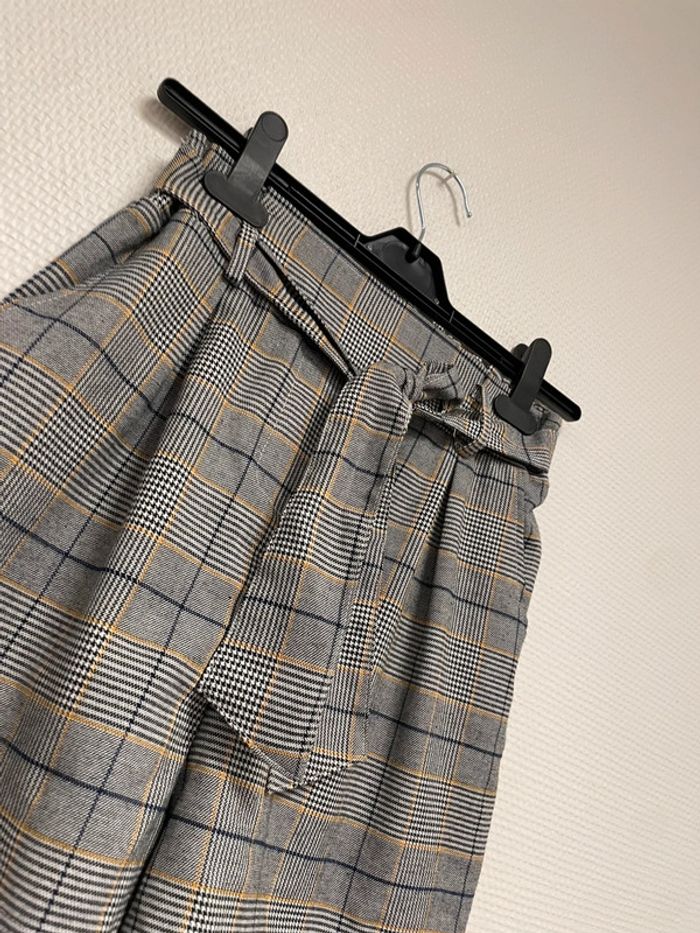 short gris femme taille S - photo numéro 3