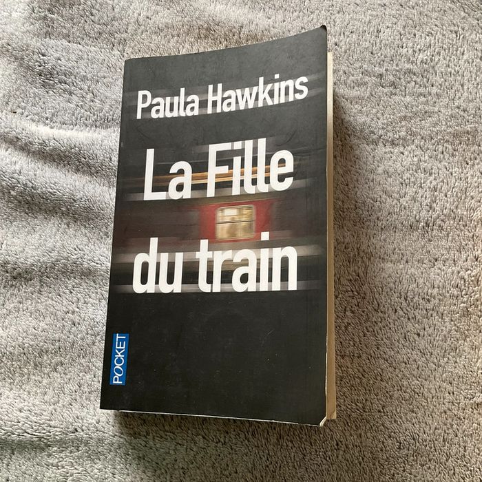 #la fille du train Paula Hawkins ( - photo numéro 2