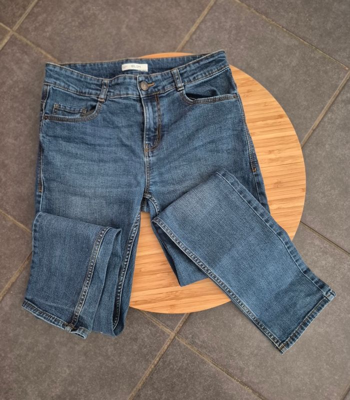 4 jeans garcon taille 12 ans tres bon etat - photo numéro 2
