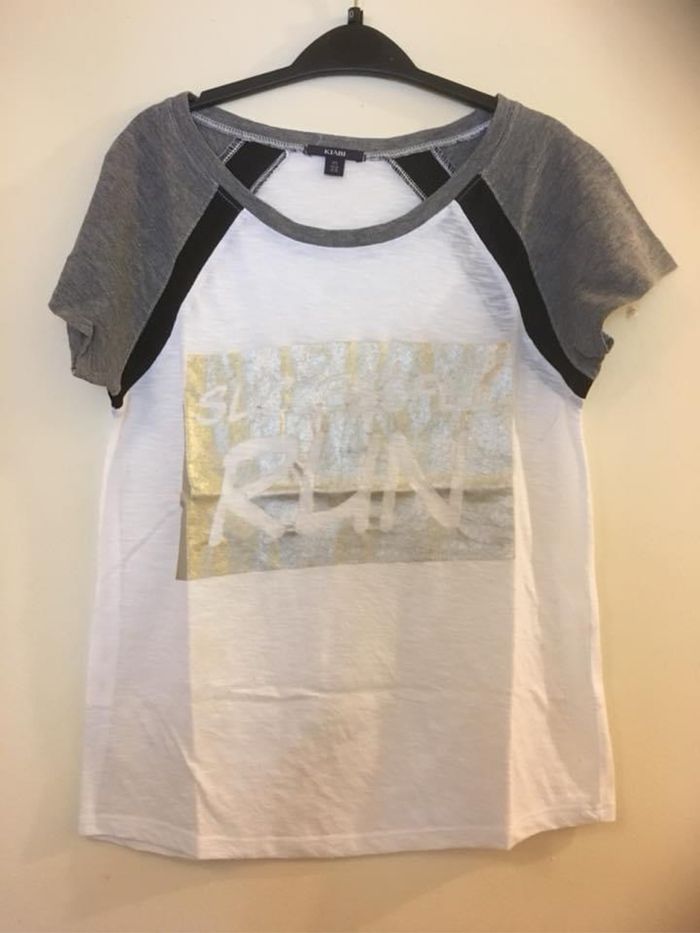 T-shirt sport Kiabi Taille XS (1€50)