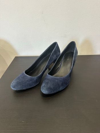 Escarpins en daim bleu marine Minelli