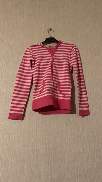T-shirt / pull Taille 10 ans