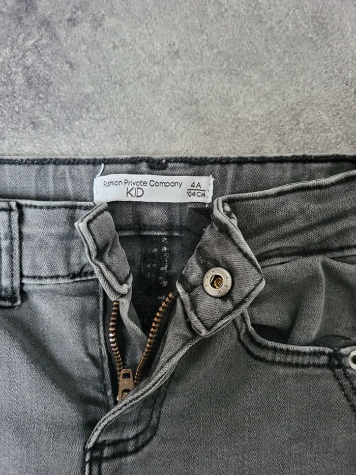 Jean slim fille 4 ans FPC Kid très bon état - photo numéro 3