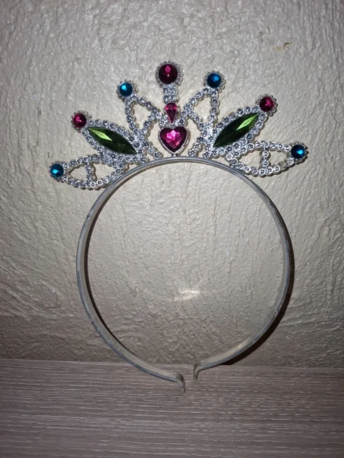 Serre tête couronne