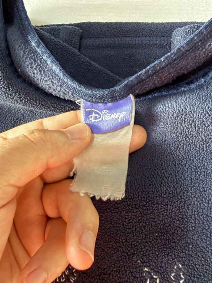Sweat de nuit bleu marine Disney bourriquet taille M en très bon état - photo numéro 9
