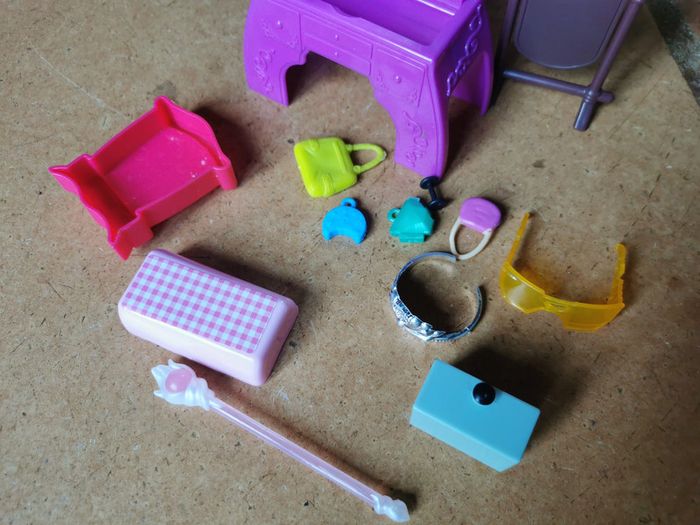 Accessoires et meubles poupée lot de 12 pièces - photo numéro 3