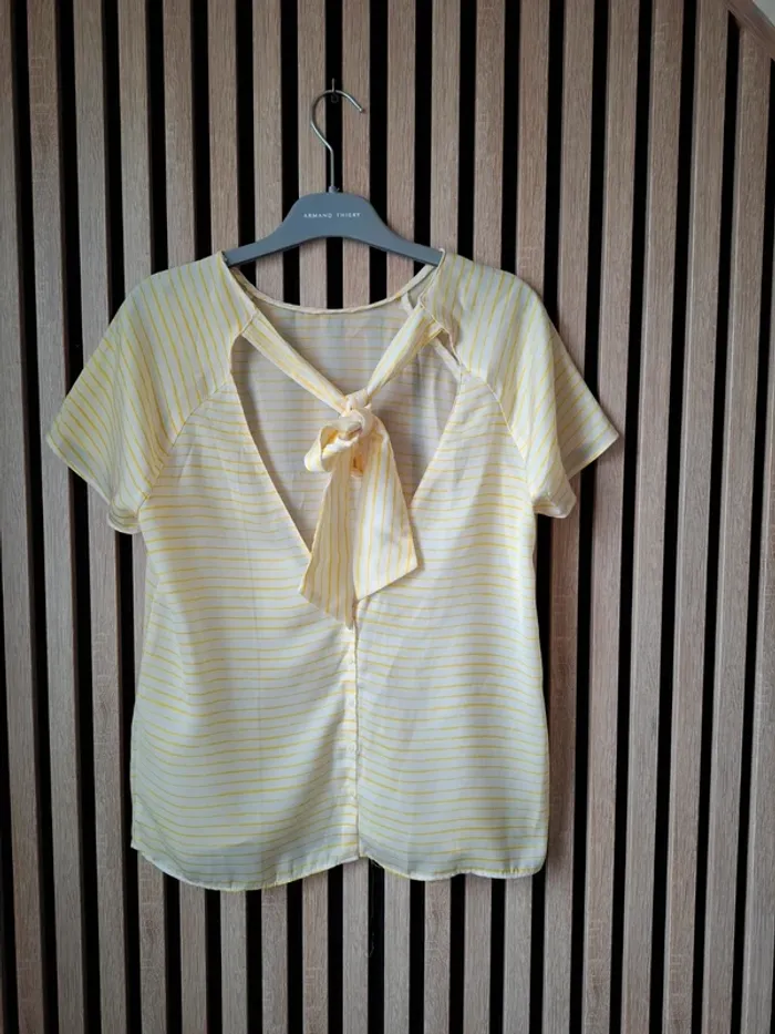 Haut fluide jaune clair blanc  Zara T 36 - photo numéro 3