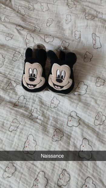Chausson naissance mickey