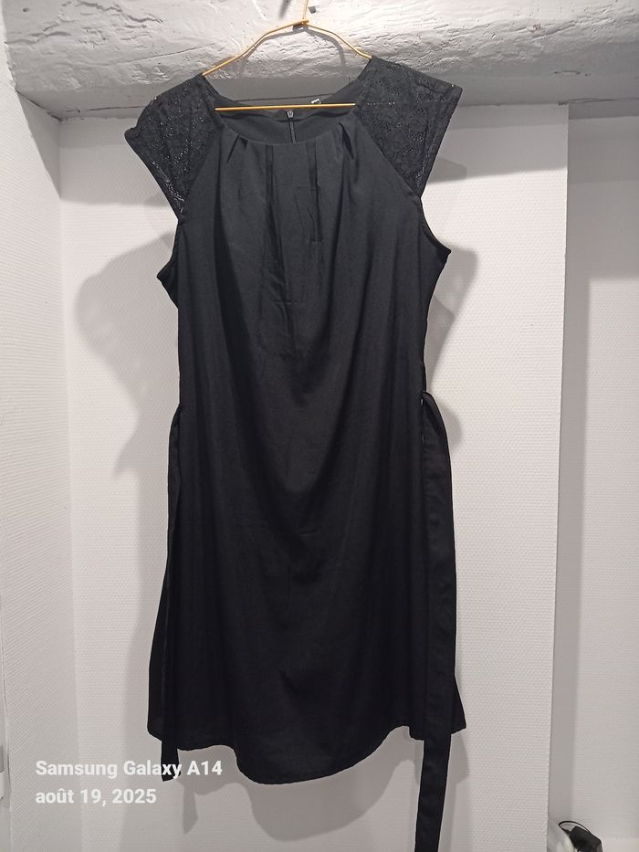 Robe noire