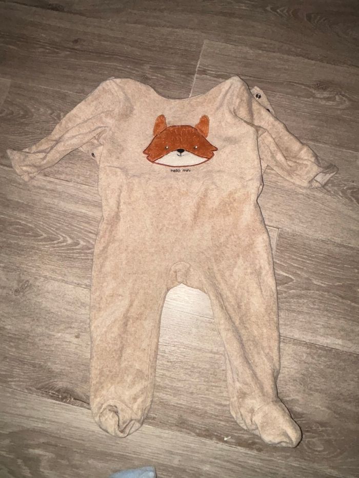 Lot de 11 pyjamas - photo numéro 4