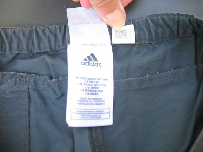 PANTACOURT DROIT GRIS FONCE "ADIDAS" - TAILLE 40 - n°05 - photo numéro 6