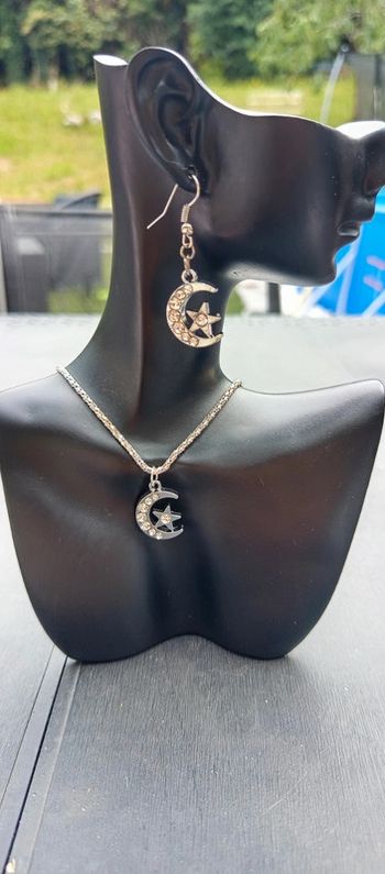 Ensemble / parure collier et boucles d'oreilles femme