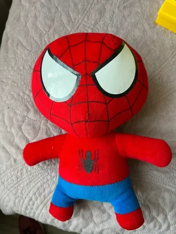 Peluche Spiderman