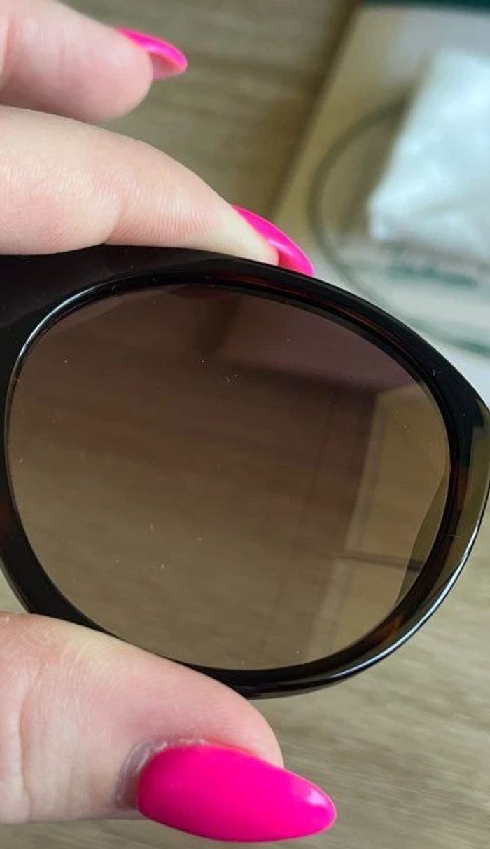 Lunettes de soleil Guess - photo numéro 15