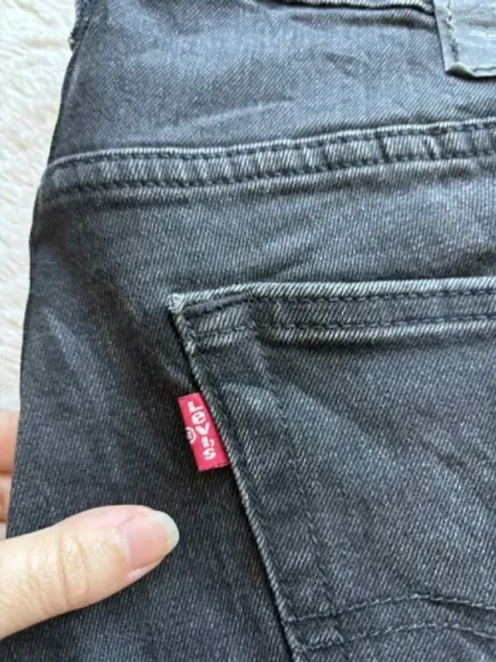 Jean Levi’s 559 homme XL/46 L30 coupe régular straight droit gris anthracite noir 00s y2k vintage - photo numéro 4