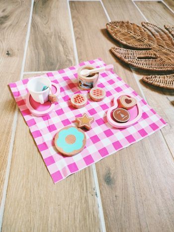 🫖Dinette pique nique l'heure du goûter avec couverts et gâteaux en bois