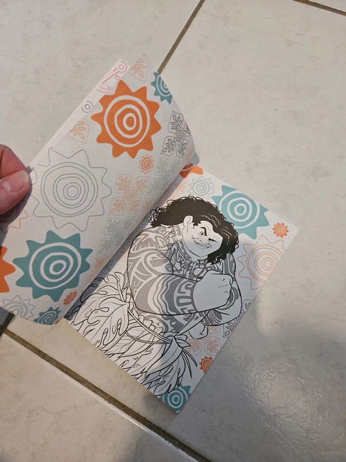 Livre incroyables coloriages Neuf cont1 - photo numéro 6